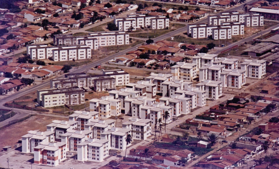 Vista aérea do Conjunto Santo Eduardo em Maceió, no início da década de 1980.