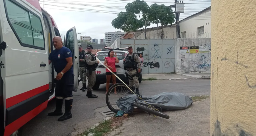 Homem é assassinado a tiros a caminho do trabalho na Jatiúca