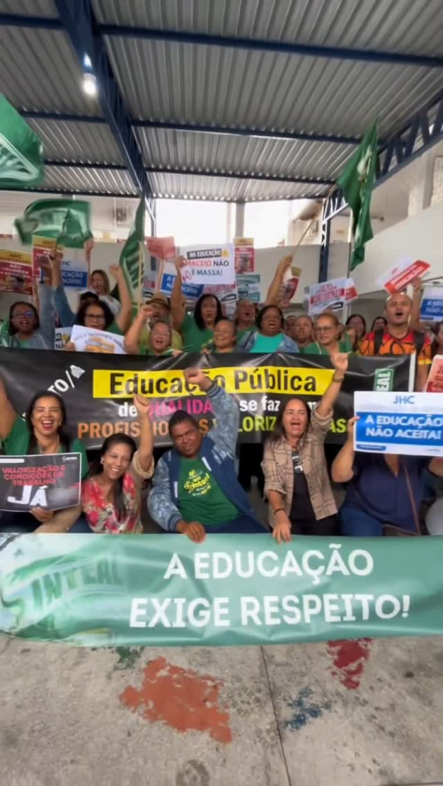 VÍDEO: Sinteal acusa JHC de mentir e desvalorizar educação com novo reajuste menor que o prometido